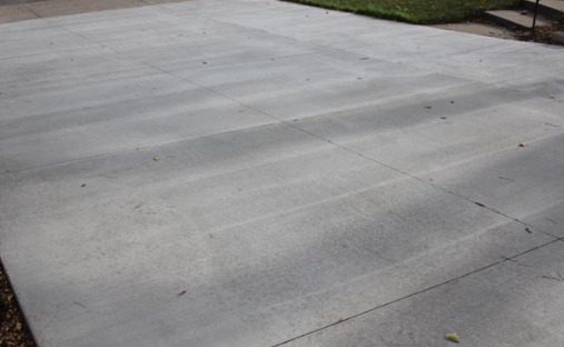 Pros and Cons of a Concrete Driveway in Tucson
